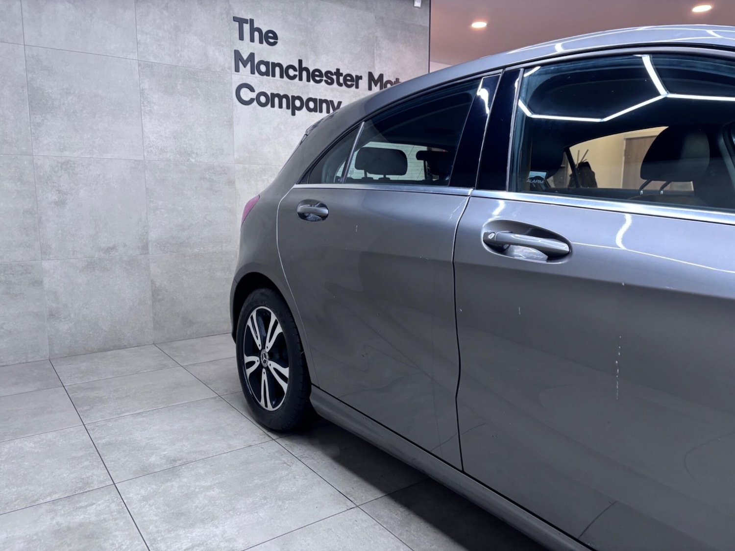 Used Mercedes-Benz A-Class 2018 for sale - 77696476: Photo 3