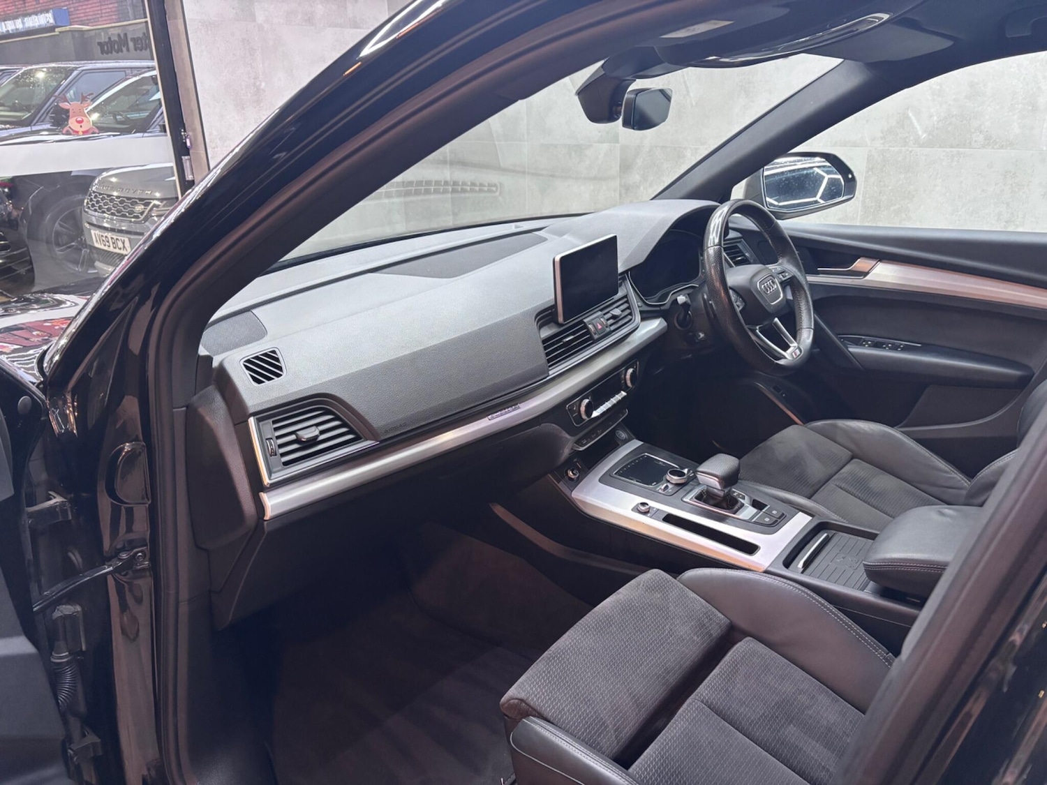 Used Audi Q5 2019 for sale - 76887241: Photo 62
