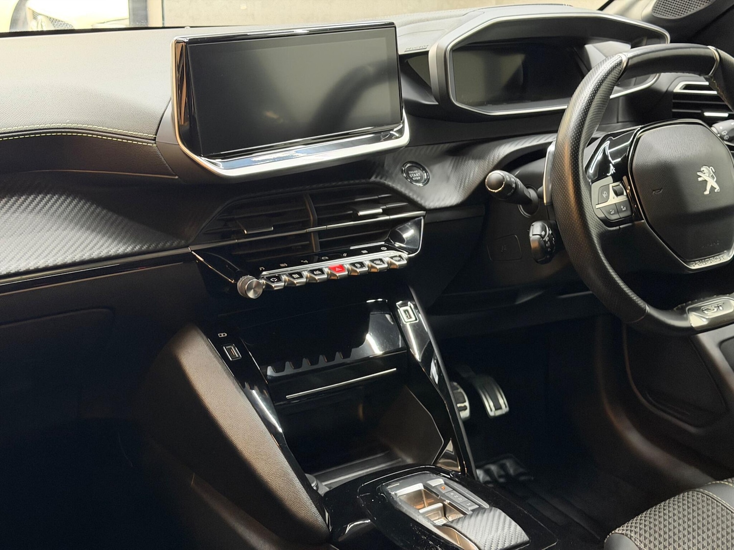 Used Peugeot 208 2023 for sale - 77925864: Photo 14