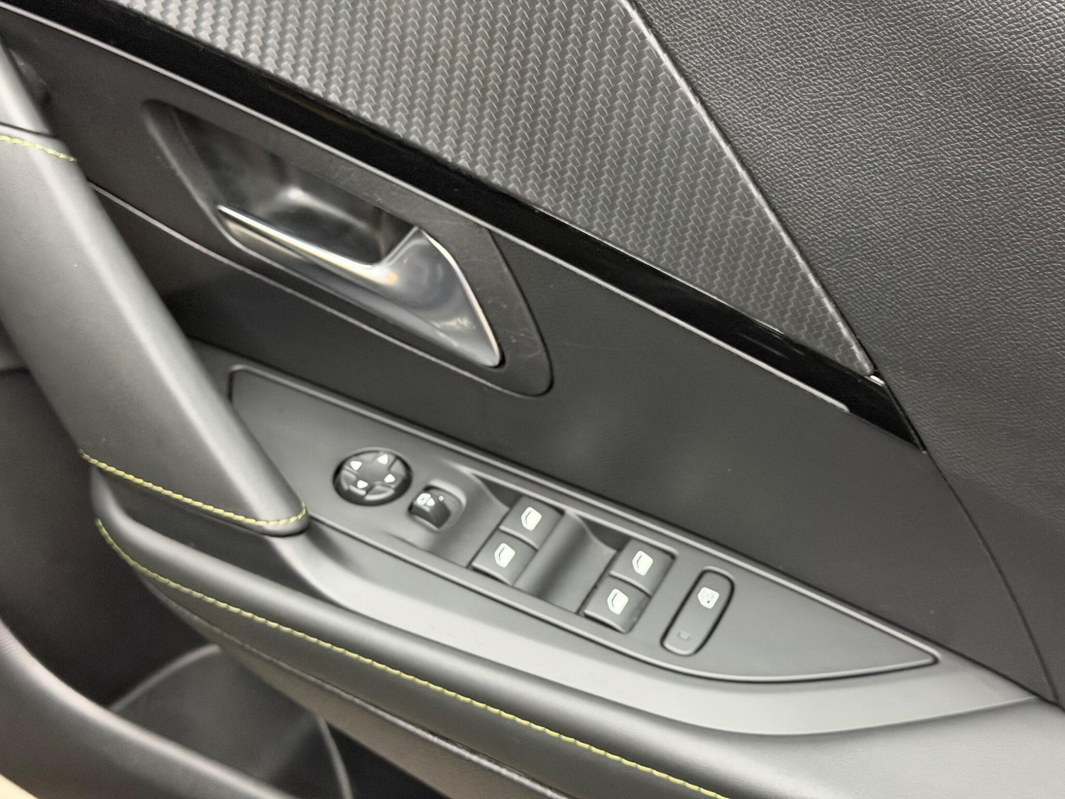 Used Peugeot 208 2023 for sale - 77925864: Photo 23