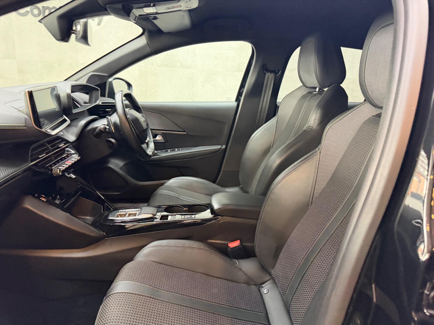 Used Peugeot 208 2023 for sale - 77925864: Photo 37