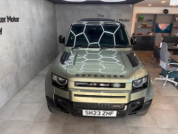 Used Land Rover Defender 110 2023 for sale - 79508995: Photo