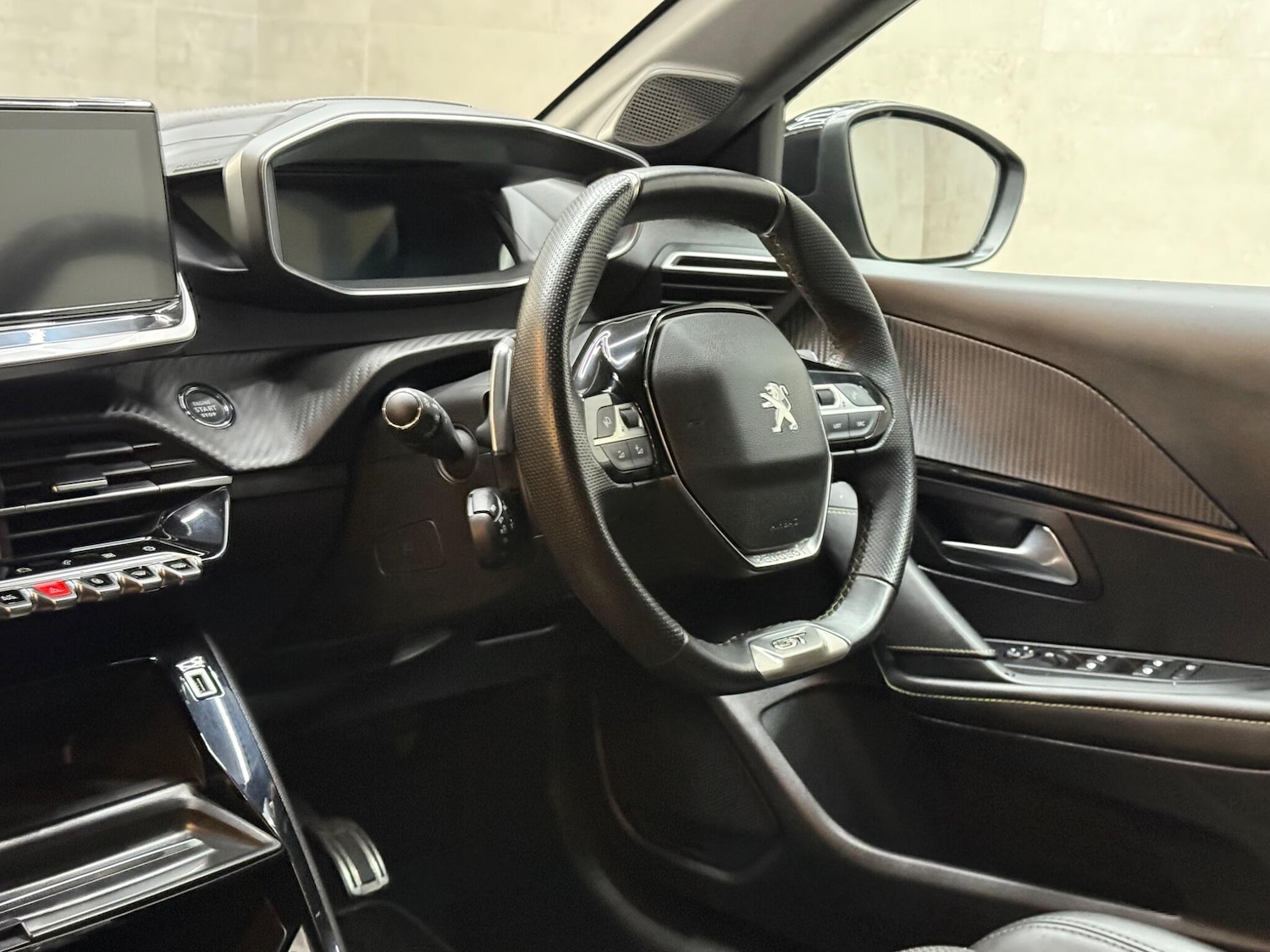 Used Peugeot 208 2023 for sale - 77017166: Photo 11