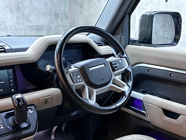 Used Land Rover Defender 110 for sale - 76284293: Photo 13