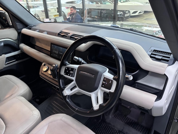 Used Land Rover Defender 110 for sale - 76284293: Photo 15