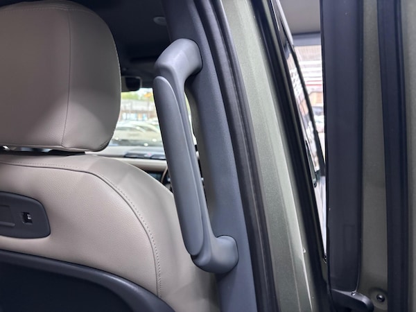 Used Land Rover Defender 110 for sale - 76284293: Photo 23