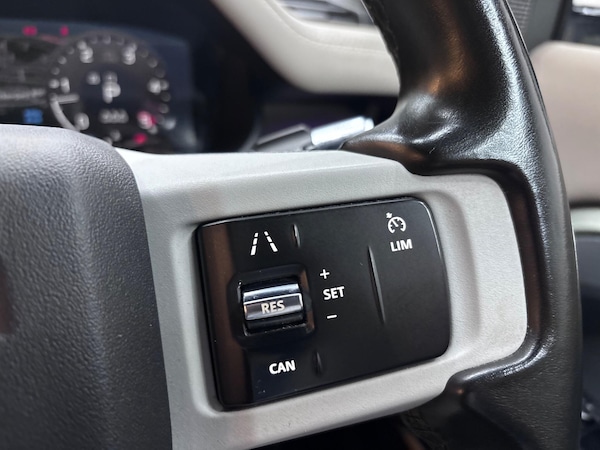 Used Land Rover Defender 110 for sale - 76284293: Photo 36