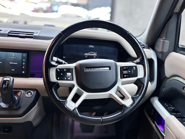 Used Land Rover Defender 110 for sale - 76284293: Photo 47