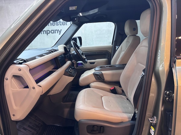 Used Land Rover Defender 110 for sale - 76284293: Photo 48