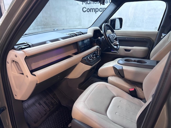 Used Land Rover Defender 110 for sale - 76284293: Photo 49