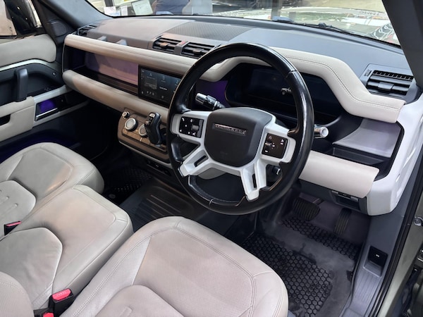 Used Land Rover Defender 110 for sale - 76284293: Photo 68