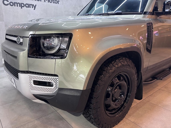Used Land Rover Defender 110 for sale - 76284293: Photo 8