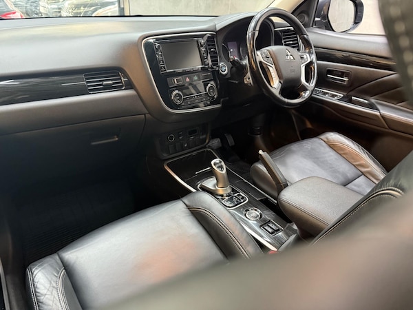 Used Mitsubishi Outlander 2016 for sale - 76317775: Photo 12