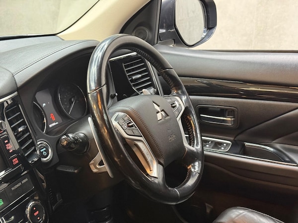 Used Mitsubishi Outlander 2016 for sale - 76317775: Photo 13