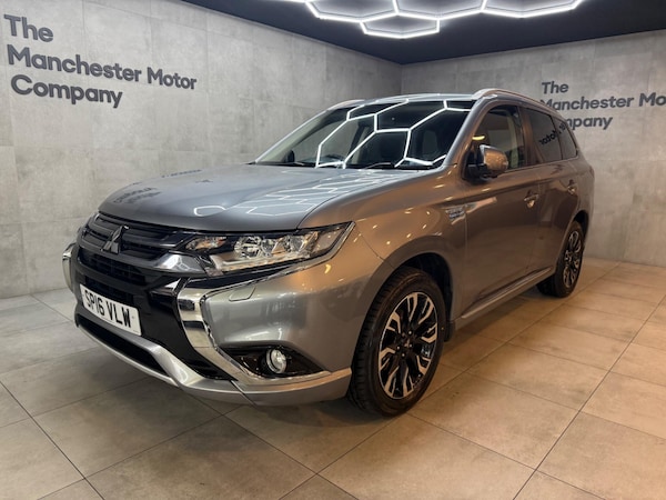 Used Mitsubishi Outlander 2016 for sale - 76317775: Photo 1