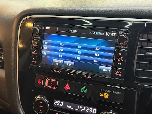 Used Mitsubishi Outlander 2016 for sale - 76317775: Photo 37