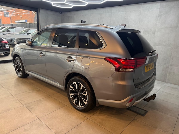 Used Mitsubishi Outlander 2016 for sale - 76317775: Photo 3