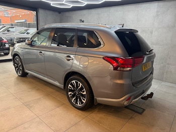 Used Mitsubishi Outlander 2016 for sale - 76317775: Photo 3