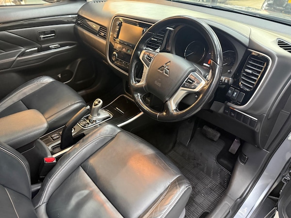 Used Mitsubishi Outlander 2016 for sale - 76317775: Photo 52