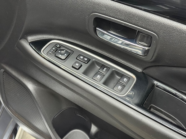 Used Mitsubishi Outlander 2016 for sale - 76317775: Photo 55