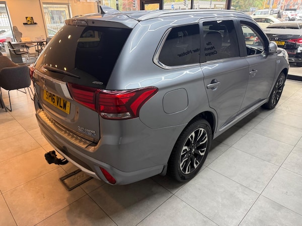 Used Mitsubishi Outlander 2016 for sale - 76317775: Photo 9