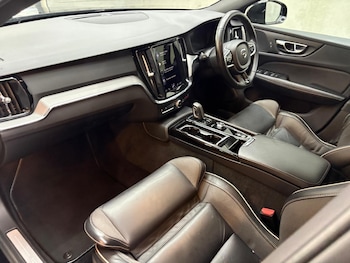 Used Volvo V60 2021 for sale - 79349027: Photo