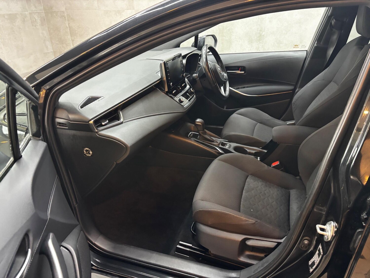 Used Toyota Corolla 2020 for sale - 78020485: Photo 41