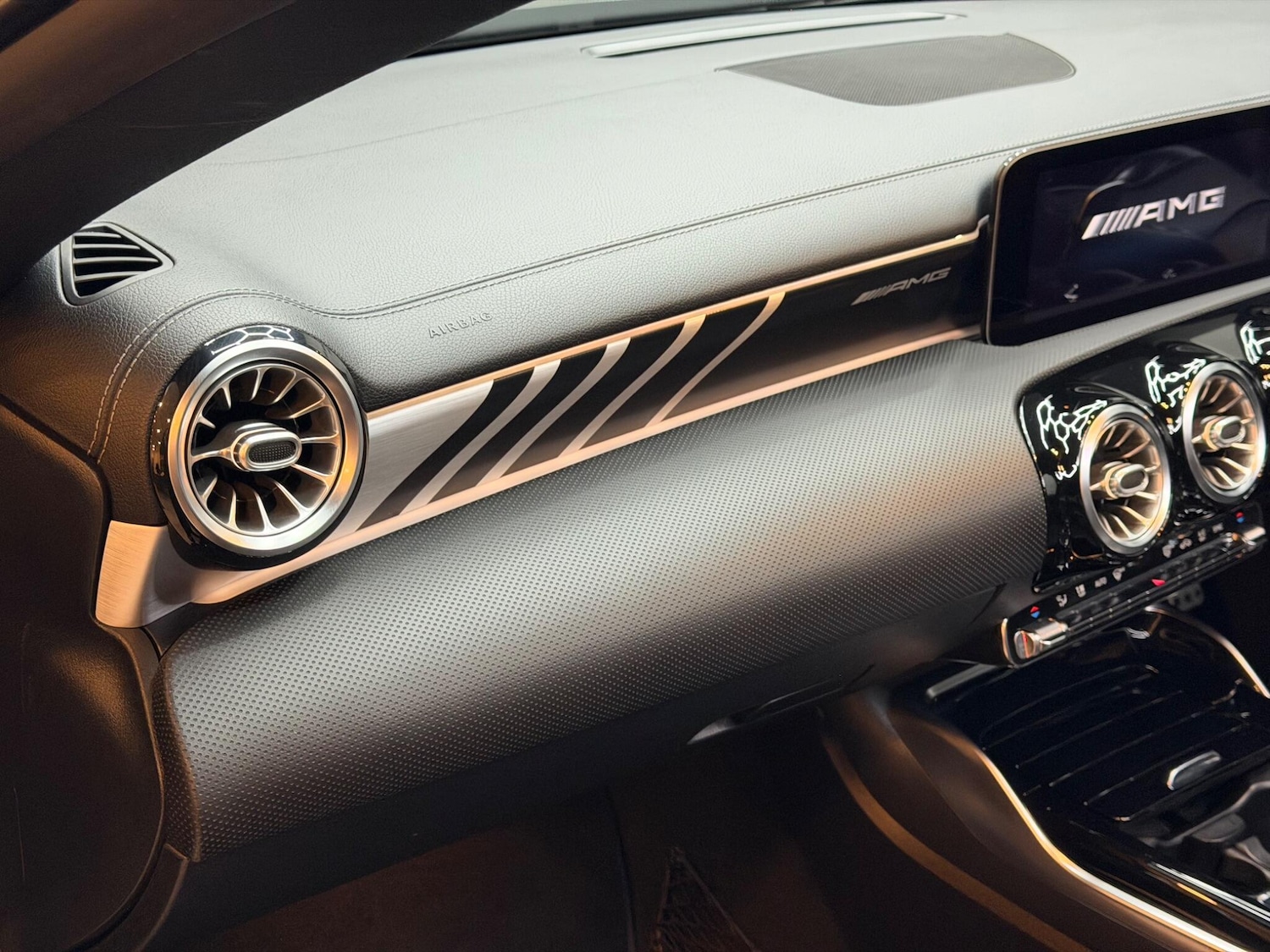 Used Mercedes-Benz CLA for sale - 77017148: Photo 51