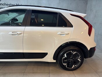 Used Kia Niro 2023 for sale - 78536122: Photo