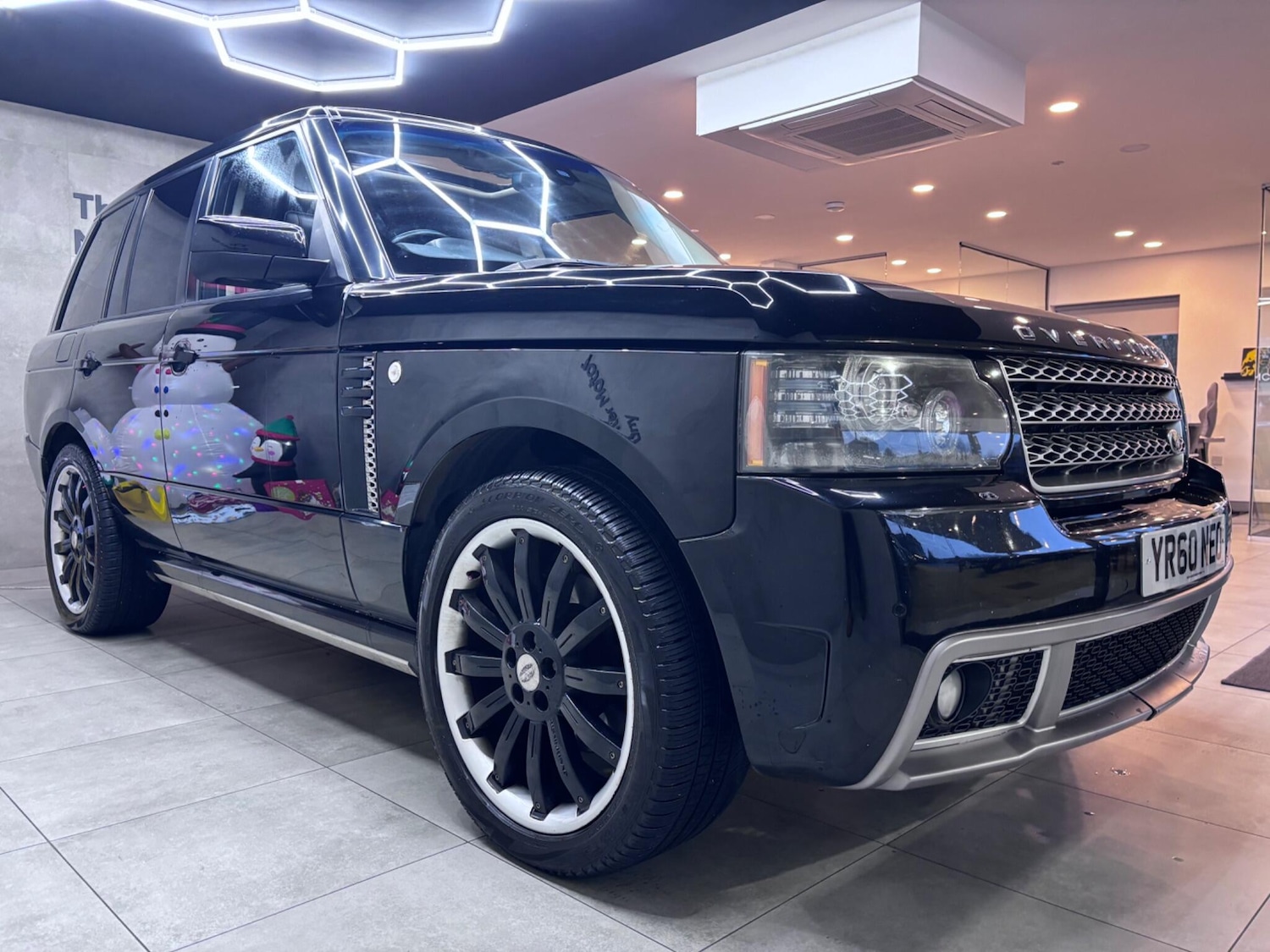 Used Land Rover Range Rover 2010 for sale - 77039832: Photo 2