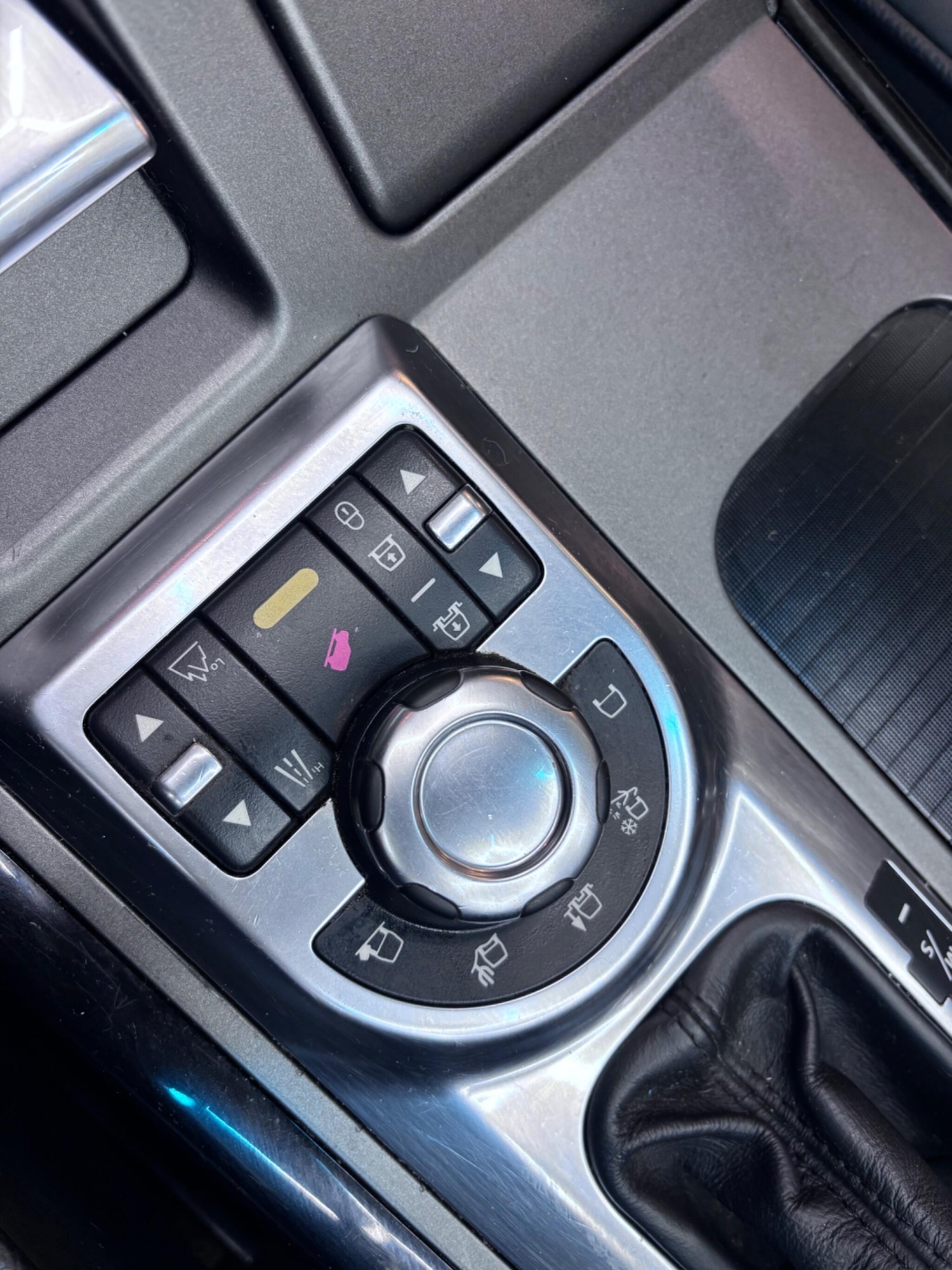 Used Land Rover Range Rover 2010 for sale - 77039832: Photo 25