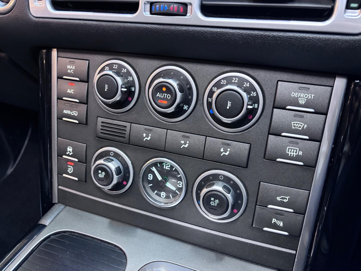 Used Land Rover Range Rover 2010 for sale - 77039832: Photo 31