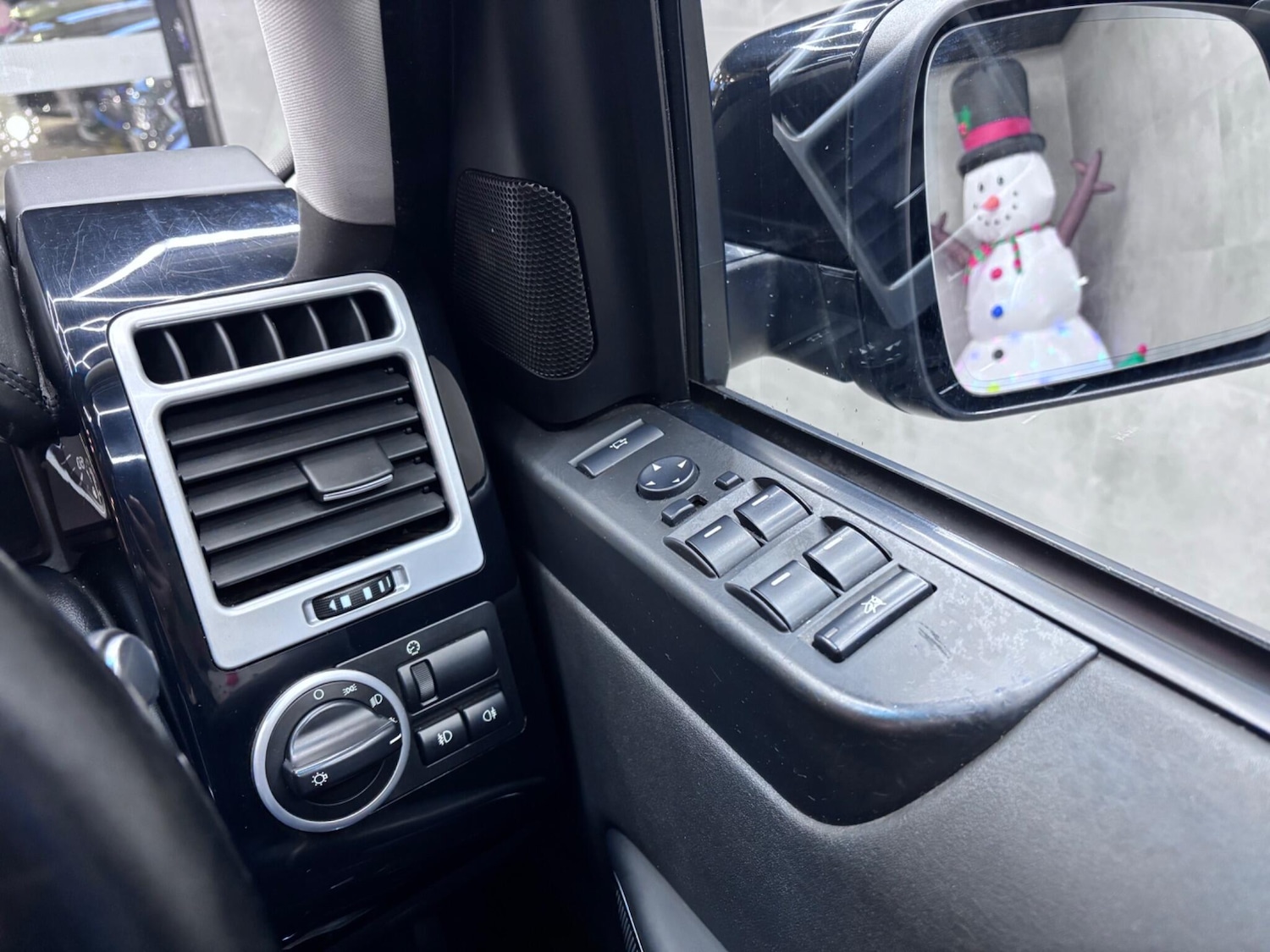 Used Land Rover Range Rover 2010 for sale - 77039832: Photo 32