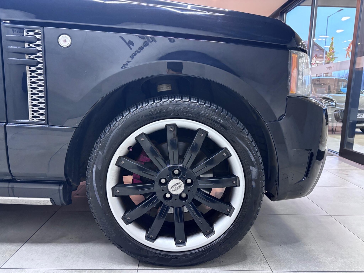 Used Land Rover Range Rover 2010 for sale - 77039832: Photo 34