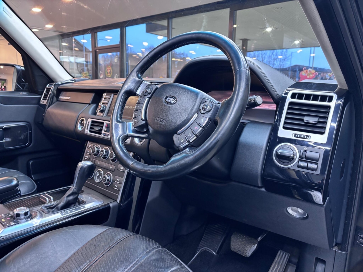 Used Land Rover Range Rover 2010 for sale - 77039832: Photo 65