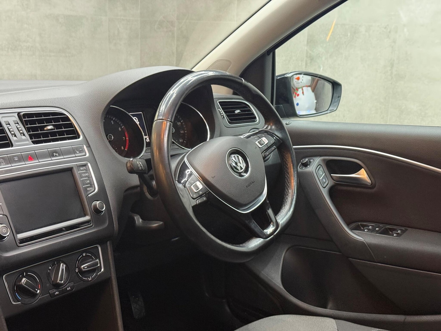 Used Volkswagen Polo 2017 for sale - 76729065: Photo 15