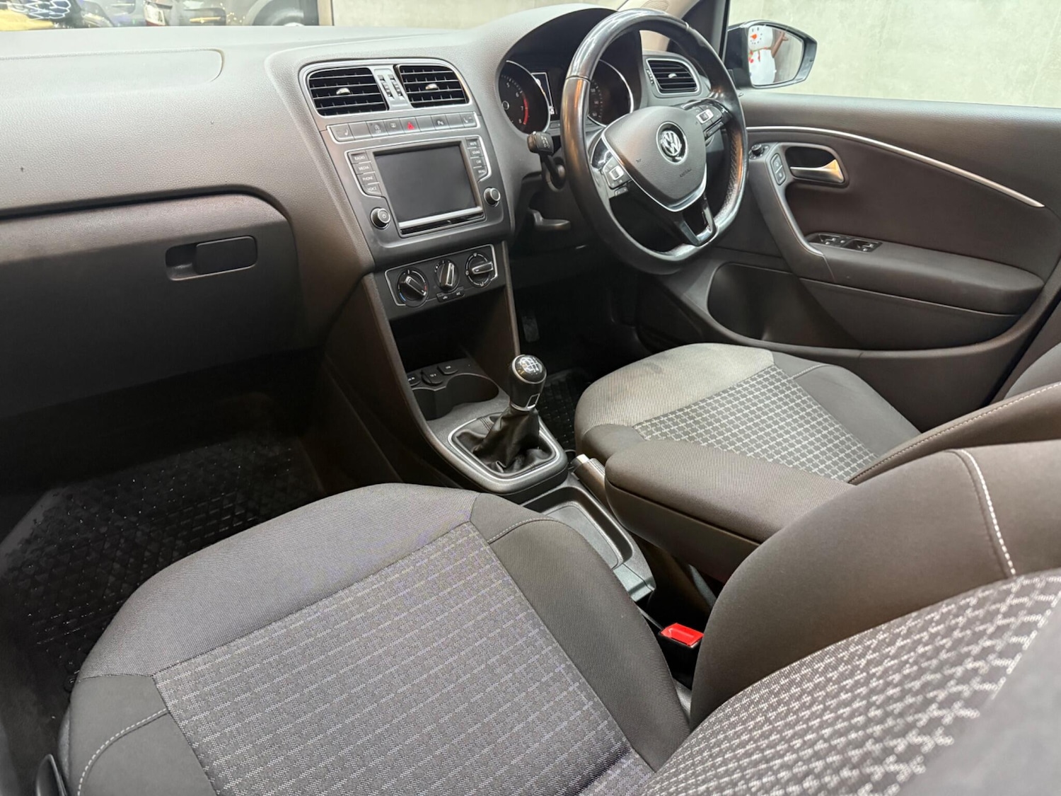 Used Volkswagen Polo 2017 for sale - 76729065: Photo 16