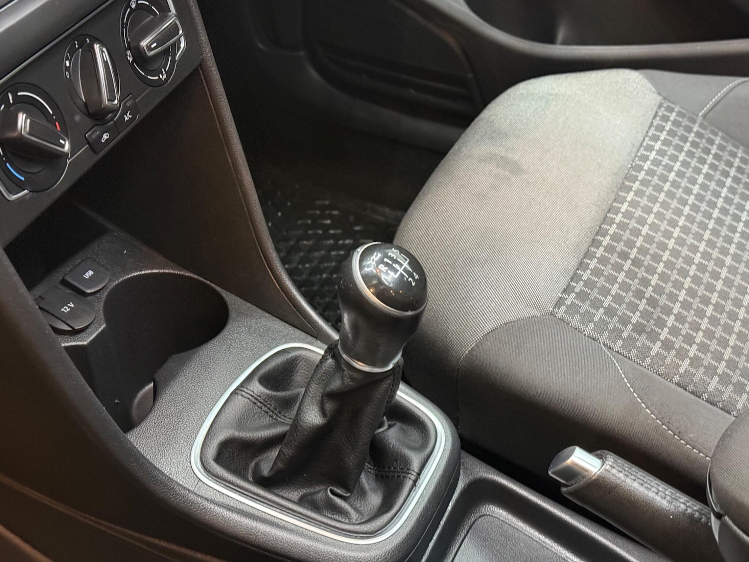 Used Volkswagen Polo 2017 for sale - 76729065: Photo 20