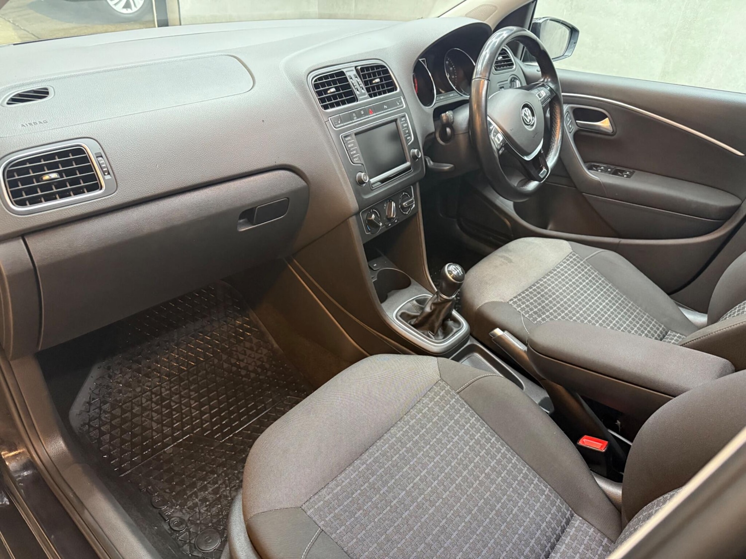 Used Volkswagen Polo 2017 for sale - 76729065: Photo 21