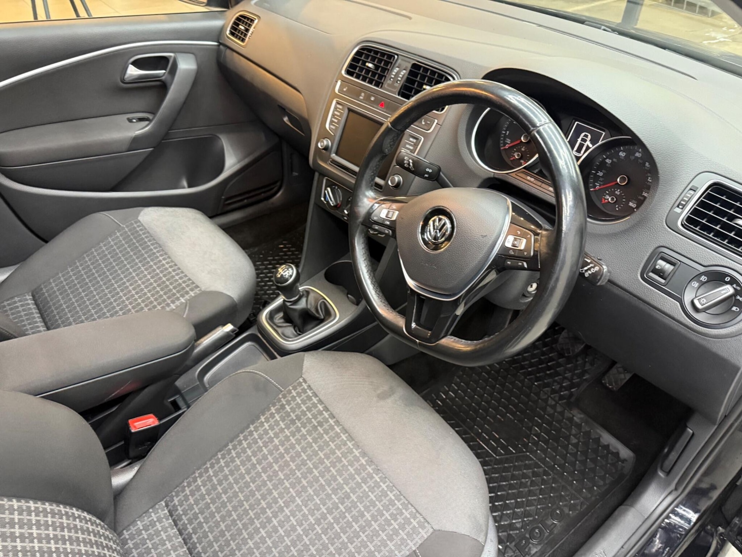 Used Volkswagen Polo 2017 for sale - 76729065: Photo 22