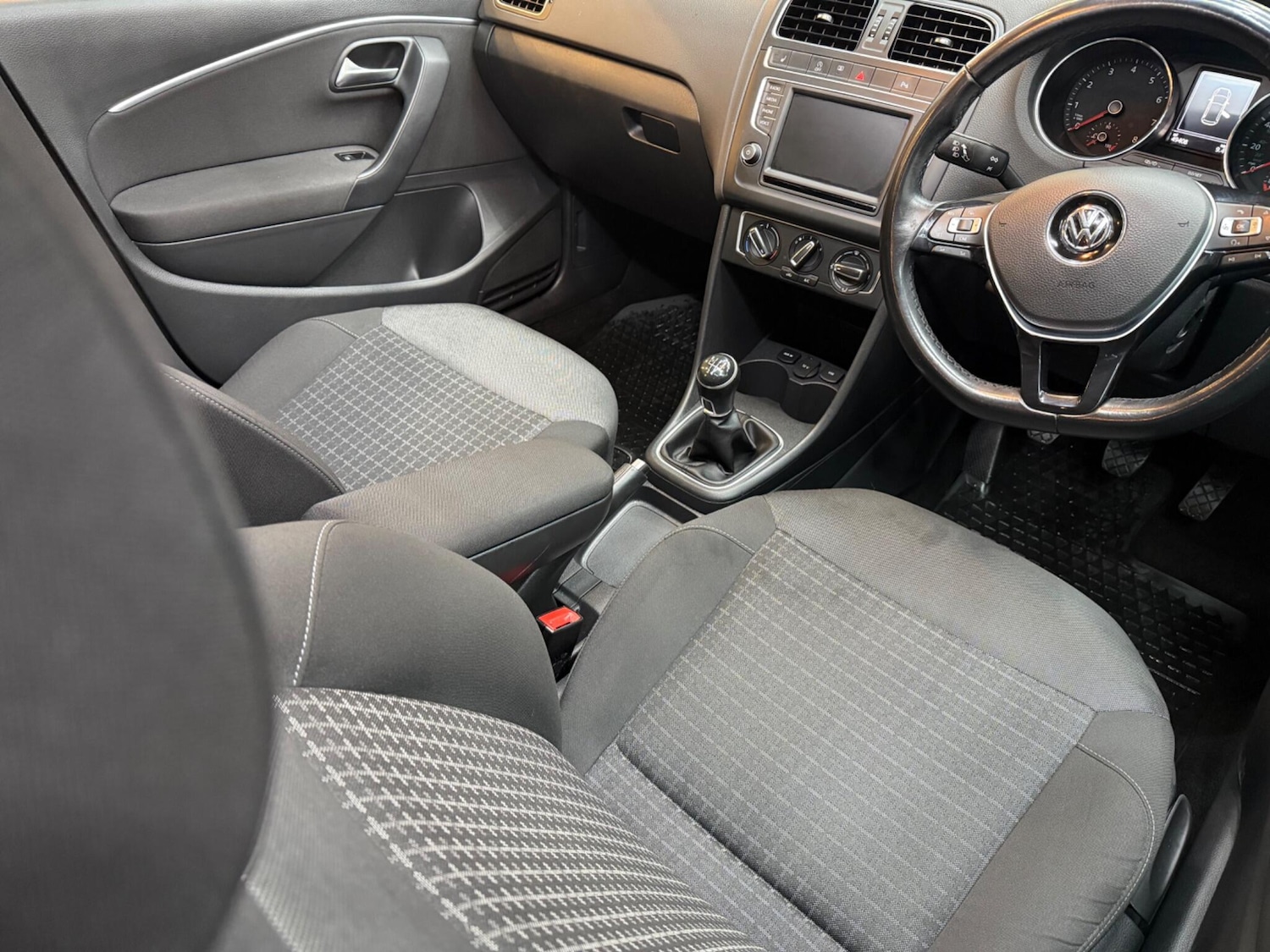 Used Volkswagen Polo 2017 for sale - 76729065: Photo 26