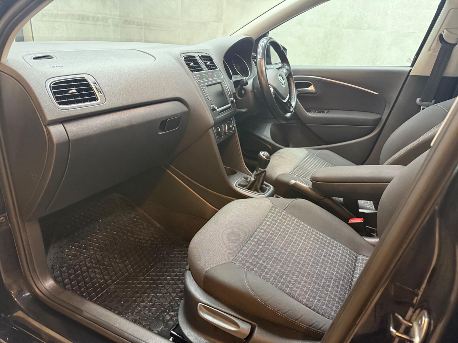 Used Volkswagen Polo 2017 for sale - 76729065: Photo 61