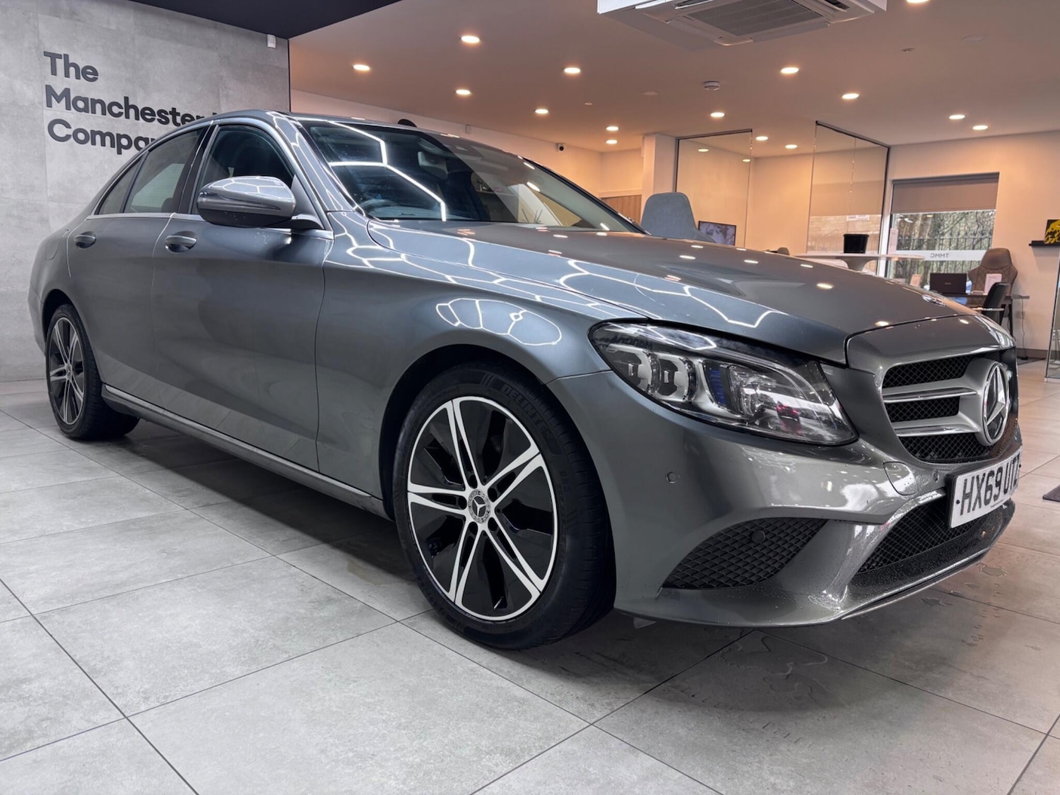 Used Mercedes-Benz C Class 2019 for sale - 77575169: Photo 2