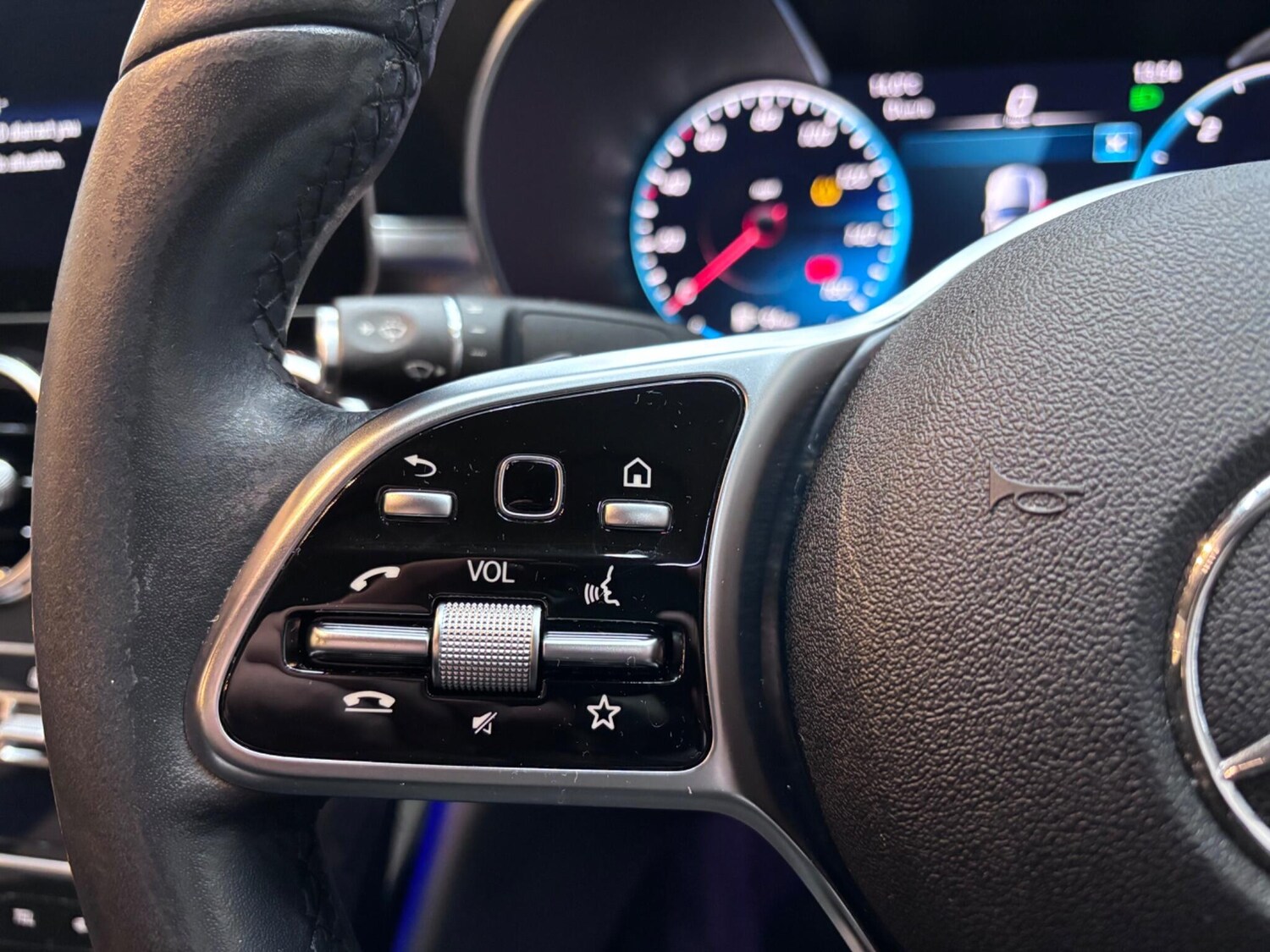 Used Mercedes-Benz C Class 2019 for sale - 77575169: Photo 28