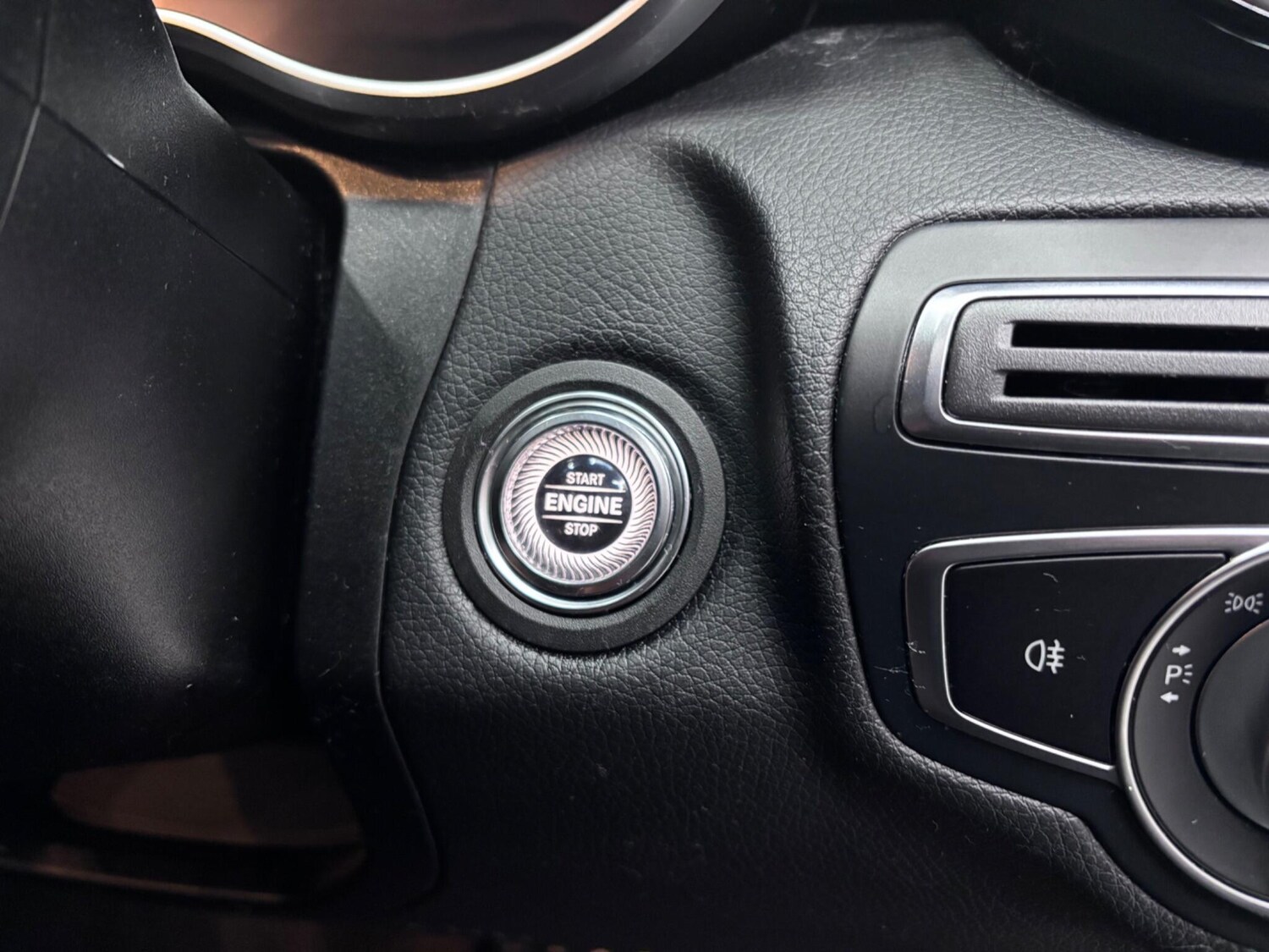 Used Mercedes-Benz C Class 2019 for sale - 77575169: Photo 30