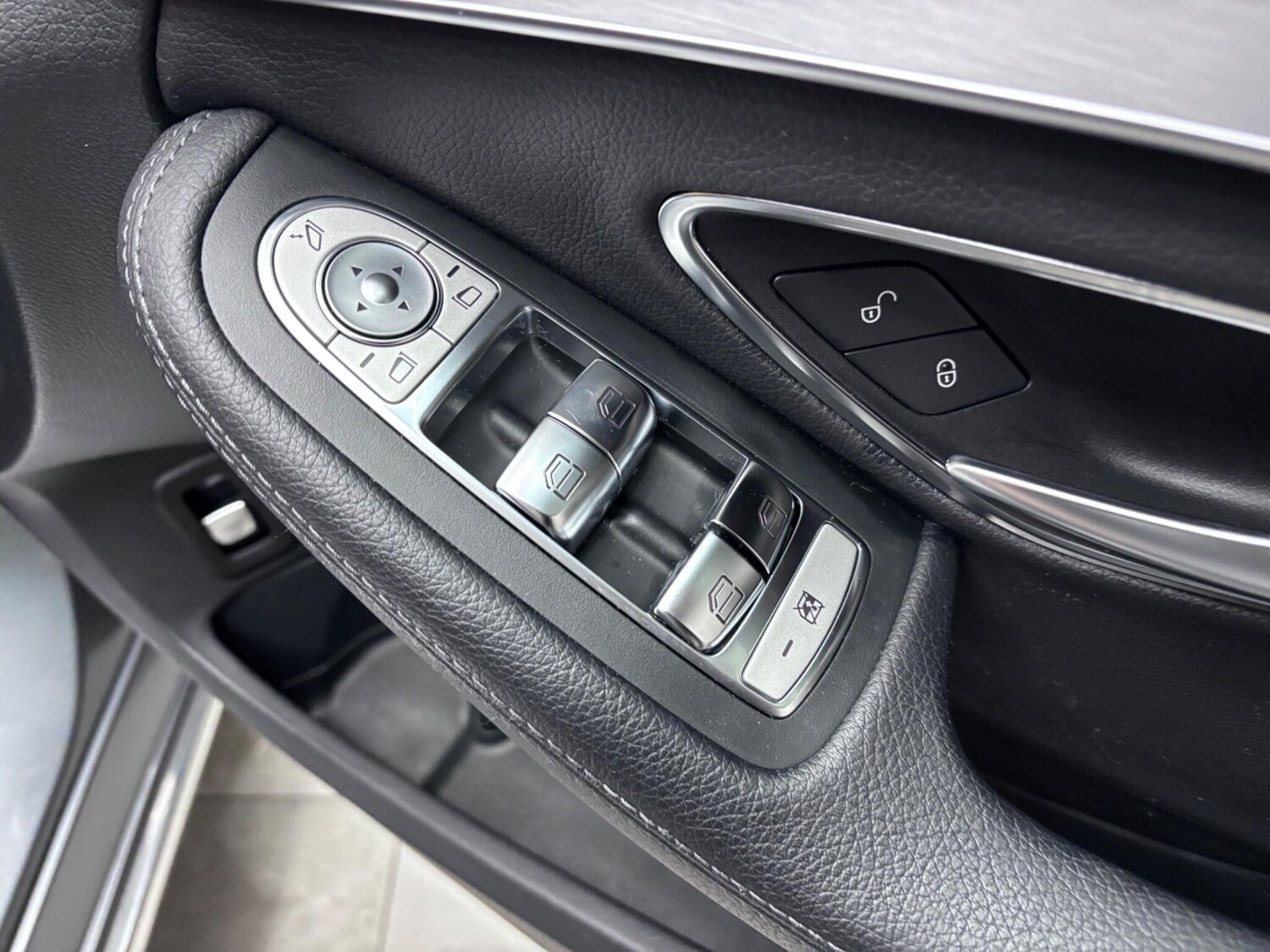 Used Mercedes-Benz C Class 2019 for sale - 77575169: Photo 40