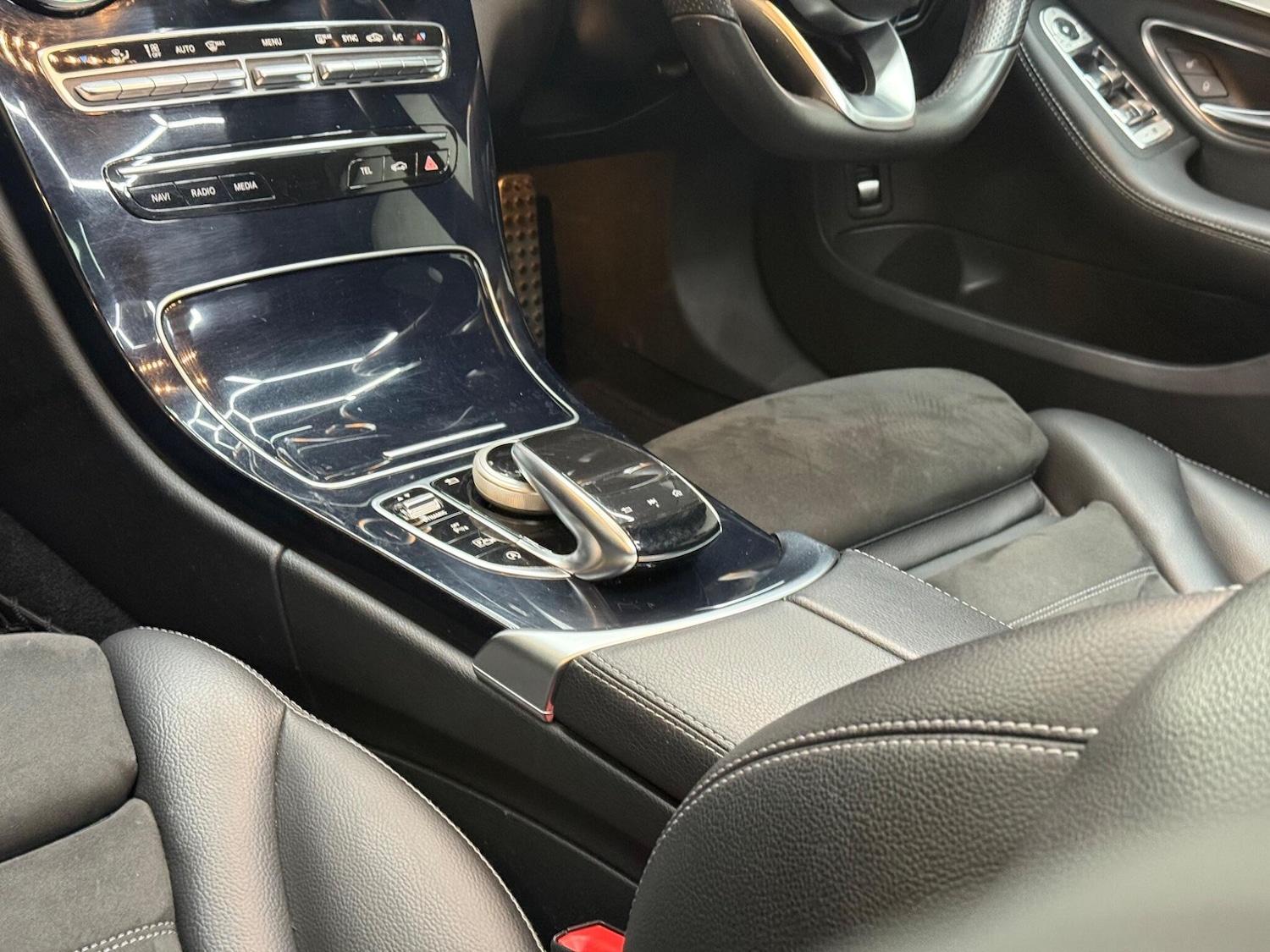 Used Mercedes-Benz C Class 2019 for sale - 76361108: Photo 11