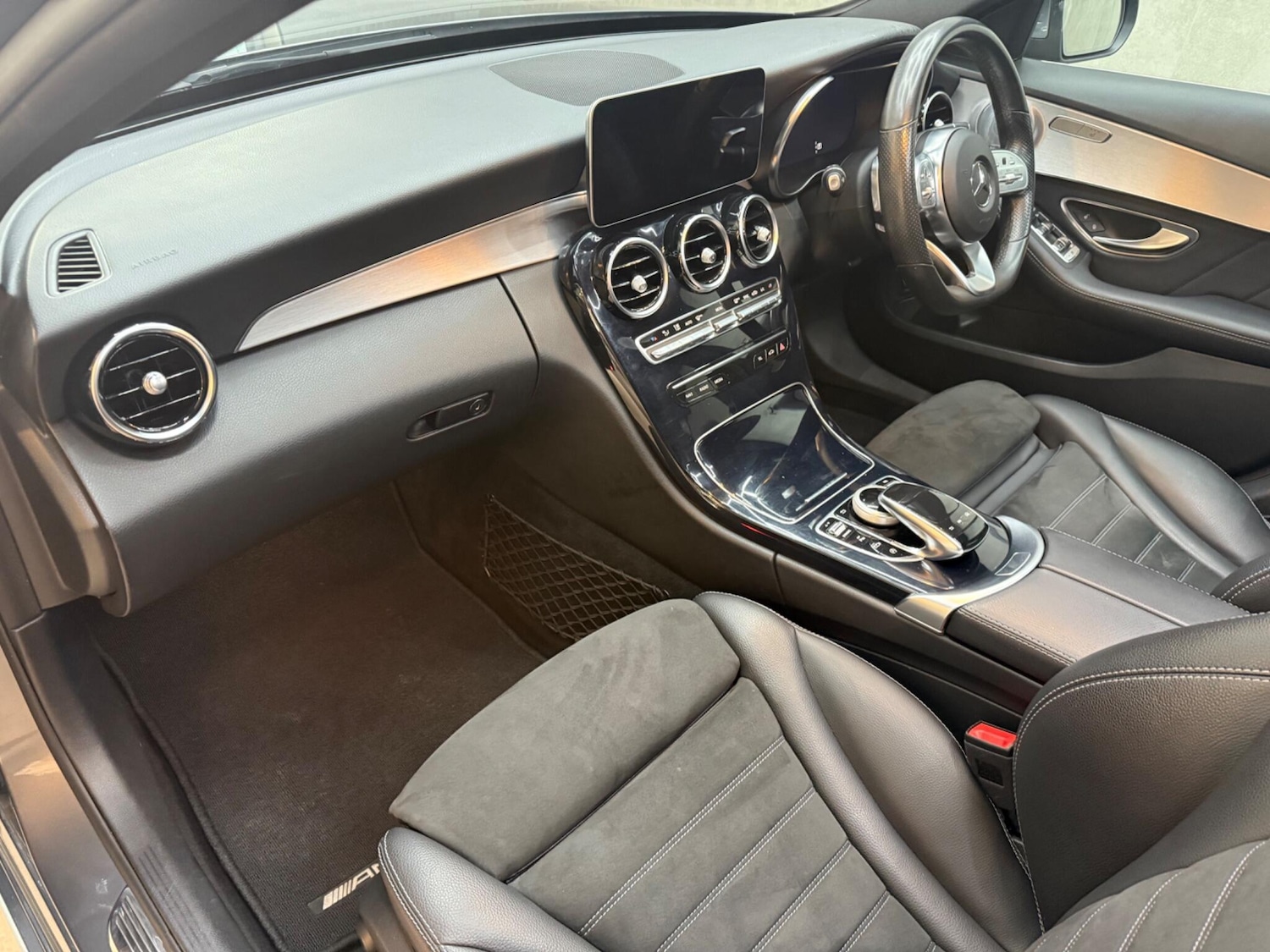 Used Mercedes-Benz C Class 2019 for sale - 76361108: Photo 16