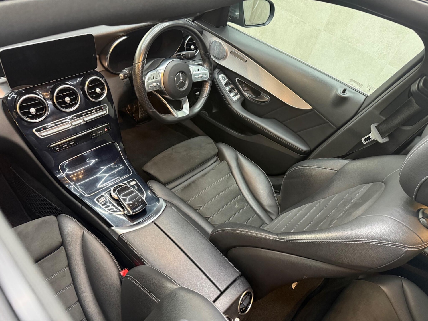 Used Mercedes-Benz C Class 2019 for sale - 76361108: Photo 20