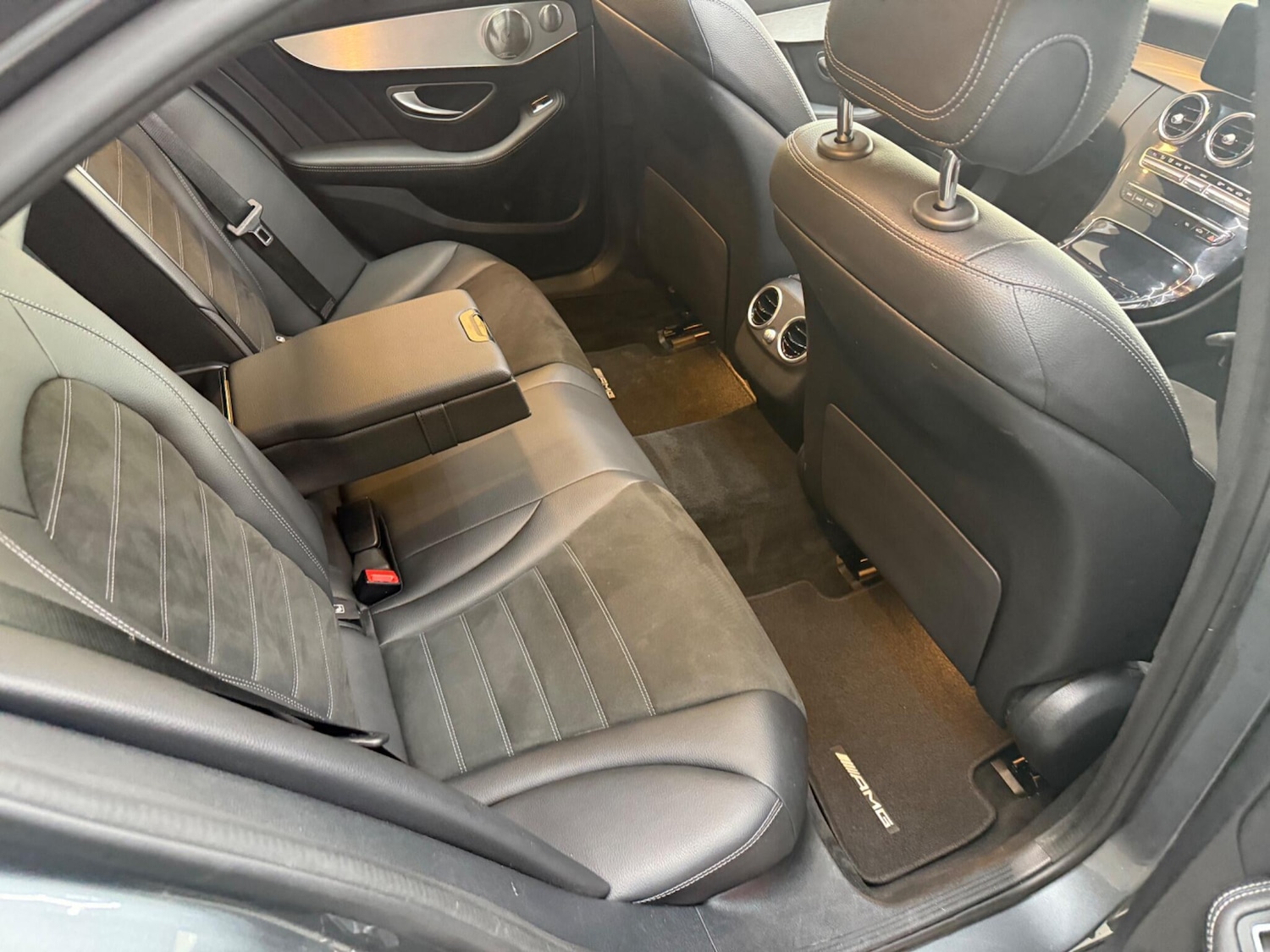 Used Mercedes-Benz C Class 2019 for sale - 76361108: Photo 22